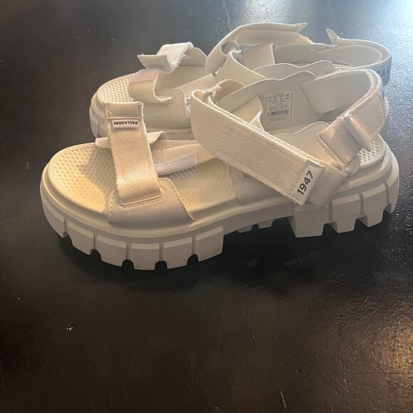 Palladium Revolt Sandal Mono in Star White 7.5 Women - Picture 3 of 5